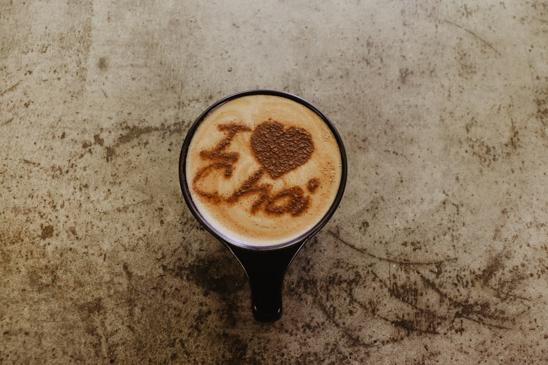 Crafting The Ultimate Latte: A Guide To Perfection 1 Photo steaming milk